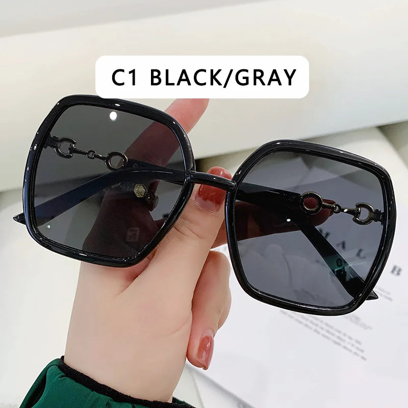 Designer Square Sunglasses Woman Retro Vintage Gradient Sun Glasses Female Clear Lens Black White Oculos De Sol
