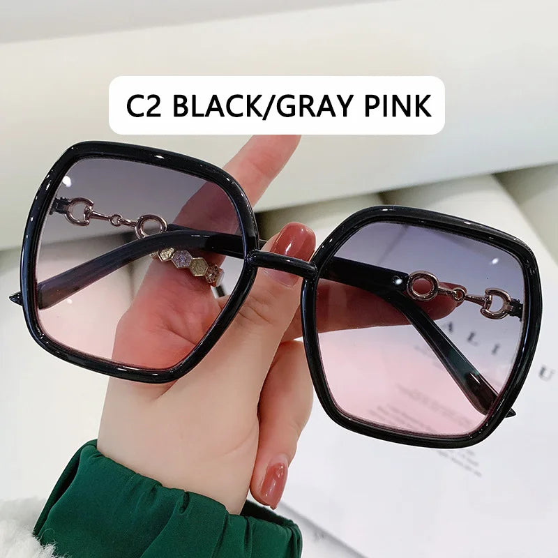 Designer Square Sunglasses Woman Retro Vintage Gradient Sun Glasses Female Clear Lens Black White Oculos De Sol